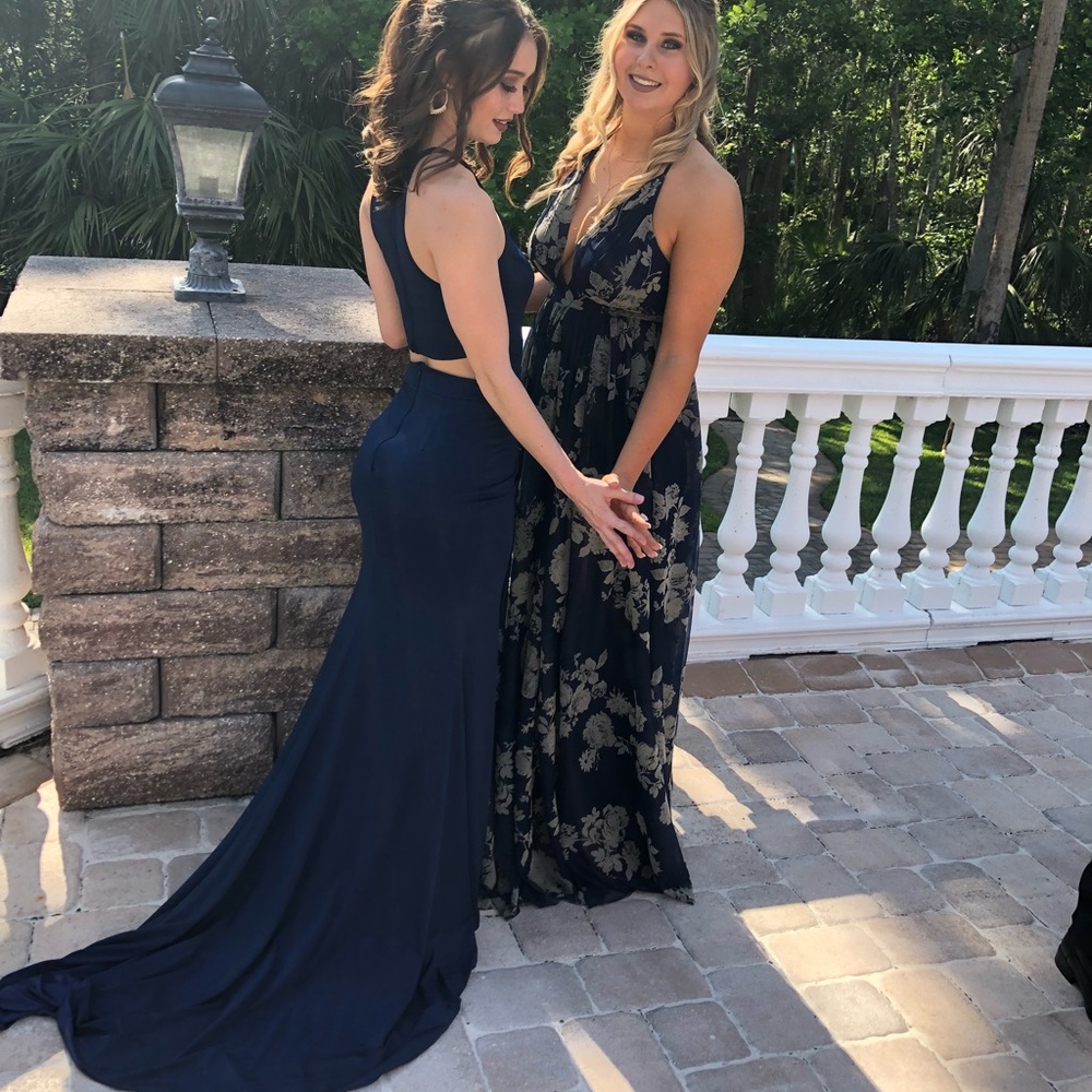 GORGEOUS DEEP BLUE LONG DRESS
